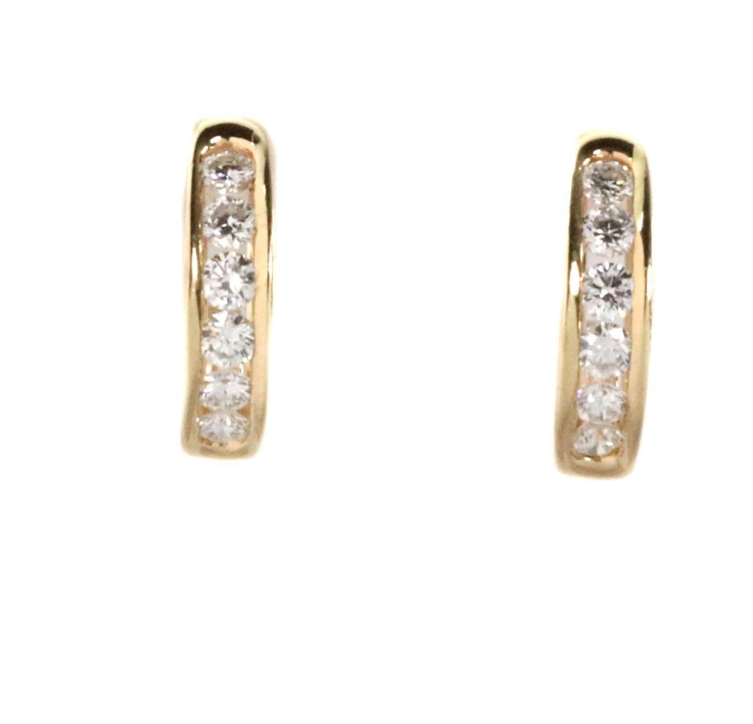 14k Yellow Gold Diamond Half Hoop Earrings 1 Carat Pair: 14k Yellow Gold Diamond Half Hoop Earrings 1 Carat Pair Adorn yourself with these stunning 14k yellow gold curved hook hoop earrings, featuring an elegant wide half-hoop design. Each earring is embell