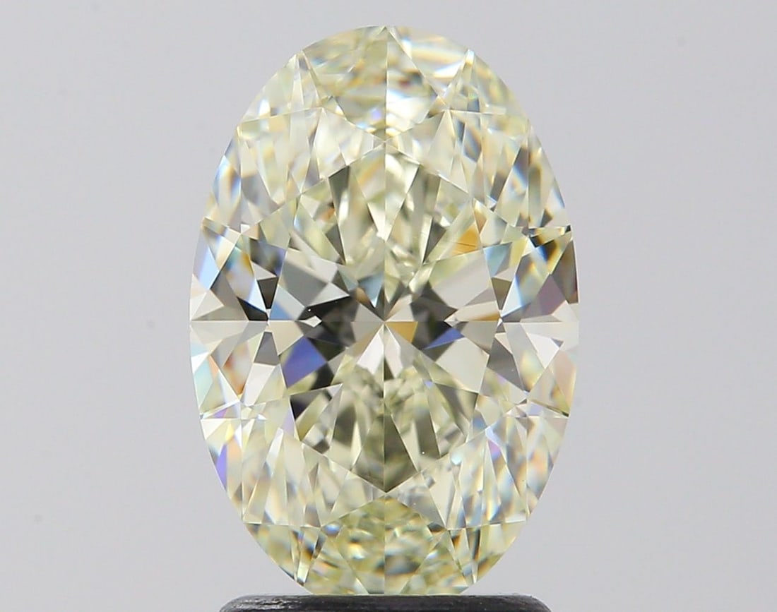 Loose Diamond - OVAL 2.02ct J VVS2: Loose Diamond - OVAL 2.02ct J VVS2 Source: Natural Shape: OVAL Carats: 2.02 Color: J Clarity: VVS2 Certification: IGI Video: