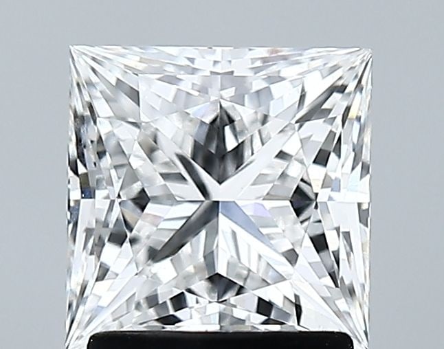 Loose Diamond - PRINCESS 1.76ct E VVS2: Loose Diamond - PRINCESS 1.76ct E VVS2 Source: This is a real non-mined Diamond that has been grown in a lab Shape: PRINCESS Carats: 1.76 Color: E Clarity: VVS2 Certification: GIA Video: