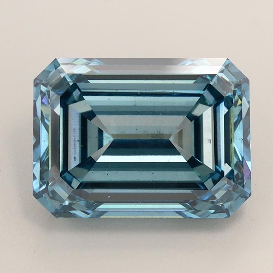 Loose Diamond - EMERALD 4.03ct Fancy Vivid Blue VS2: Loose Diamond - EMERALD 4.03ct Fancy Vivid Blue VS2 Source: This is a real non-mined Diamond that has been grown in a lab Shape: EMERALD Carats: 4.03 Color: Fancy Vivid Blue Certification: IGI Video: