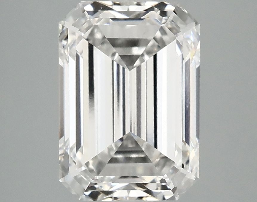 Loose Diamond - EMERALD 3.32ct E VVS2: Loose Diamond - EMERALD 3.32ct E VVS2 Source: This is a real non-mined Diamond that has been grown in a lab Shape: EMERALD Carats: 3.32 Color: E Clarity: VVS2 Certification: IGI Video: