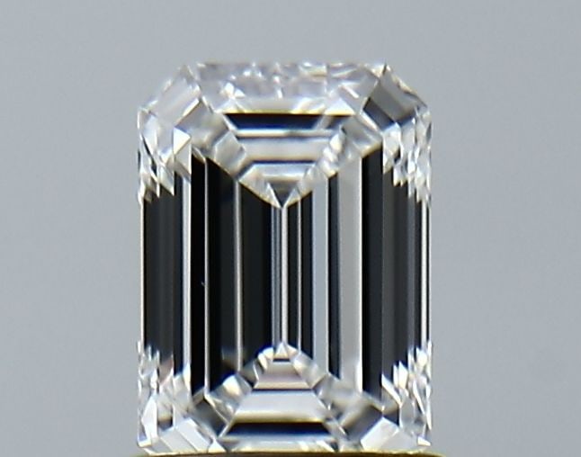 Loose Diamond - EMERALD 1.02ct E VVS1: Loose Diamond - EMERALD 1.02ct E VVS1 Source: This is a real non-mined Diamond that has been grown in a lab Shape: EMERALD Carats: 1.02 Color: E Clarity: VVS1 Certification: IGI Video: