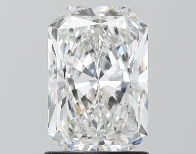 Loose Diamond - RADIANT 1.5ct E VVS1: Loose Diamond - RADIANT 1.5ct E VVS1 Source: This is a real non-mined Diamond that has been grown in a lab Shape: RADIANT Carats: 1.5 Color: E Clarity: VVS1 Certification: IGI Video: