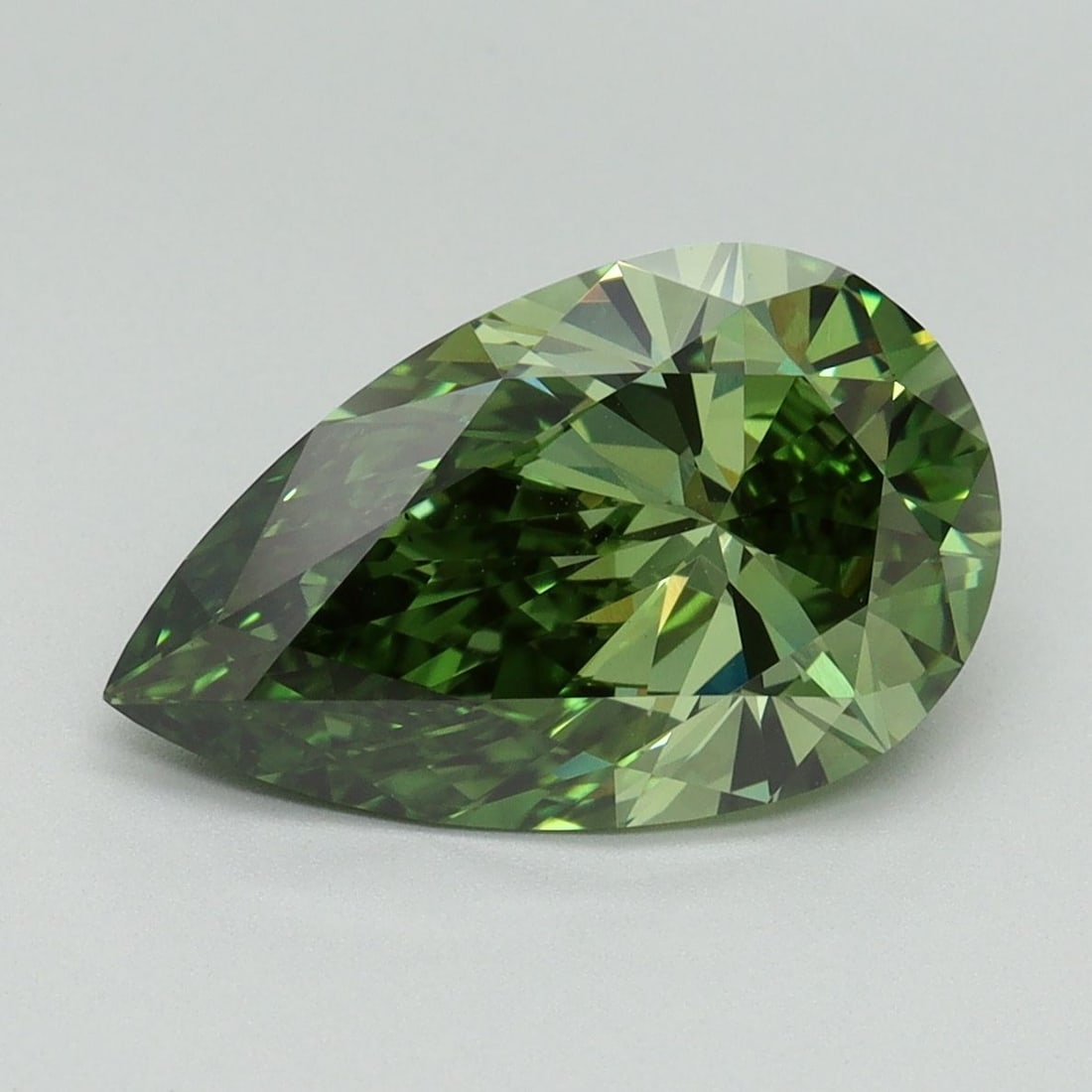 Loose Diamond - PEAR 3.06ct Fancy Vivid Green VS1: Loose Diamond - PEAR 3.06ct Fancy Vivid Green VS1 Source: This is a real non-mined Diamond that has been grown in a lab Shape: PEAR Carats: 3.06 Color: Fancy Vivid Green Certification: IGI Video: