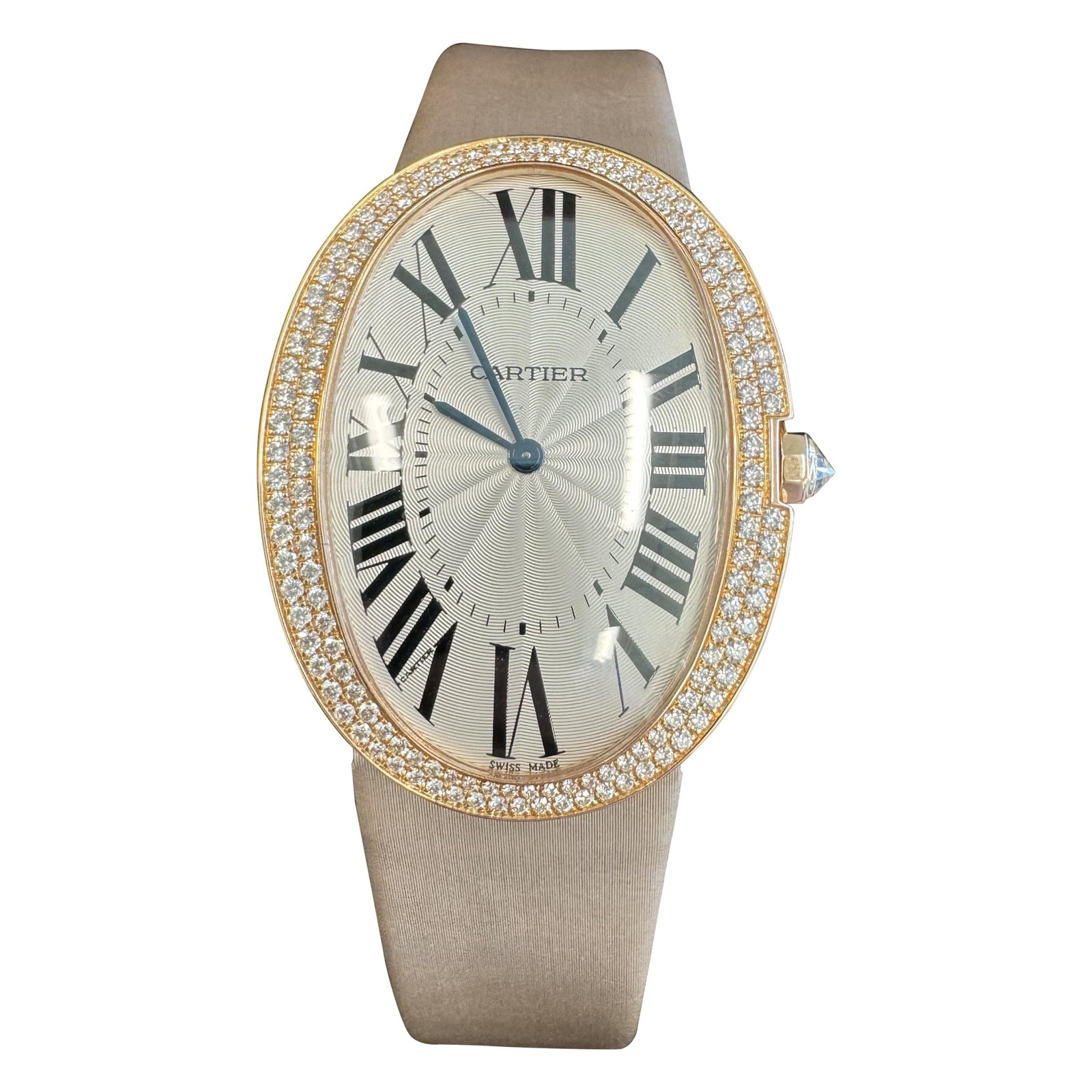 Cartier Baignoire 18k Rose Gold Diamond Watch Satin Strap: Cartier Baignoire 18k Rose Gold Diamond Watch Satin Strap This exquisite Cartier Baignoire timepiece showcases a stunning blend of elegance and craftsmanship. Crafted from 18k rose gold, the oval case