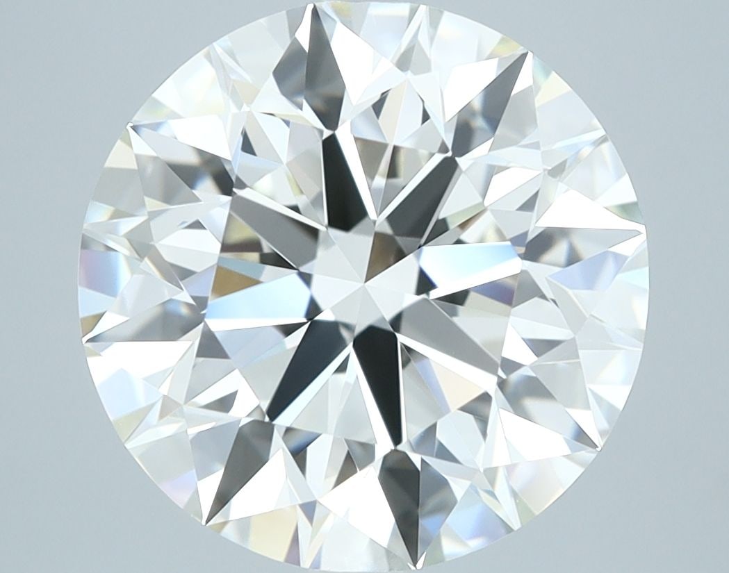 Loose Diamond - ROUND 5.02ct I VVS2: Loose Diamond - ROUND 5.02ct I VVS2 Source: Natural Shape: ROUND Carats: 5.02 Color: I Clarity: VVS2 Certification: IGI The Diamond Depot Guarantee: All items in this auction are guaranteed to be 100%