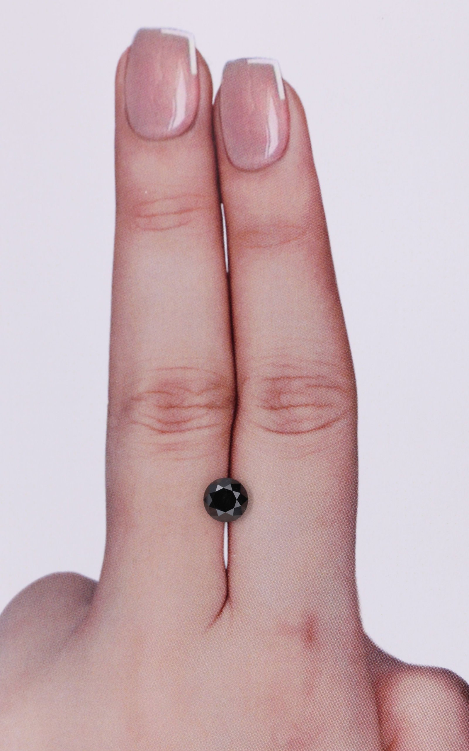 Loose Diamond - ROUND 0.85ct Fancy Black VVS2: Loose Diamond - ROUND 0.85ct Fancy Black VVS2 Source: Natural Shape: ROUND Carats: 0.85 Color: Fancy Black Certification: GIA Video:
