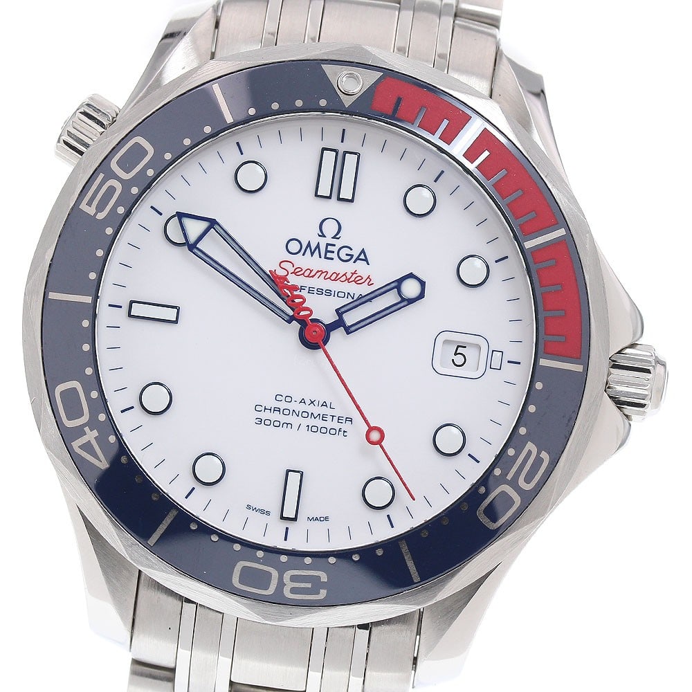 OMEGA Seamaster 300 Commander 007 Limited Edition Wristwatch: OMEGA Seamaster 300 Commander 007 Limited Edition Wristwatch This OMEGA Seamaster 300 007 Limited Edition Commander wristwatch is a Swiss-made timepiece designed for men. It is pre-owned and features 