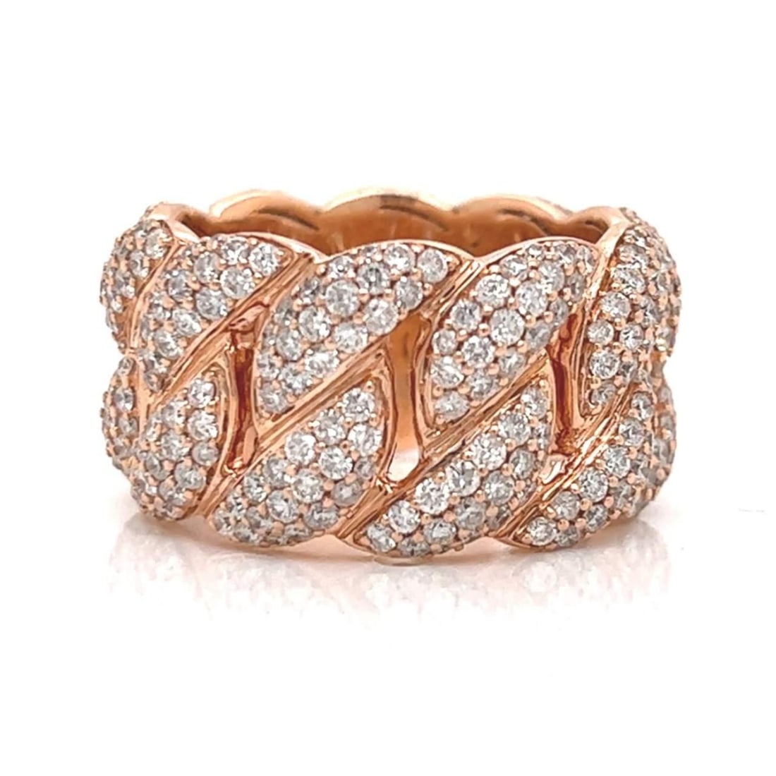 14K Rose Gold Ring with 360 Diamonds 6.00 Ct F-G VS1-SI1: 14K Rose Gold Ring with 360 Diamonds 6.00 Ct F-G VS1-SI1 This exquisite 14K rose gold diamond ring features a stunning total of 360 diamonds, meticulously set to create a dazzling display. With a tota
