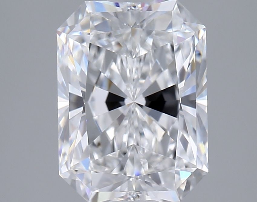 Loose Diamond - RADIANT 2.06ct E VVS1: Loose Diamond - RADIANT 2.06ct E VVS1 Source: This is a real non-mined Diamond that has been grown in a lab Shape: RADIANT Carats: 2.06 Color: E Clarity: VVS1 Certification: IGI Video: