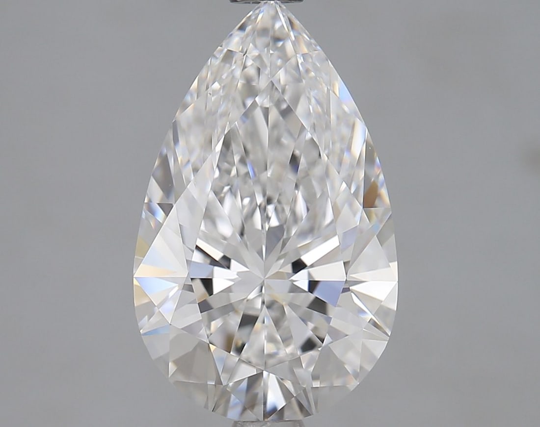 Loose Diamond - PEAR 2.6ct D VVS1: Loose Diamond - PEAR 2.6ct D VVS1 Source: This is a real non-mined Diamond that has been grown in a lab Shape: PEAR Carats: 2.6 Color: D Clarity: VVS1 Certification: GIA Video: