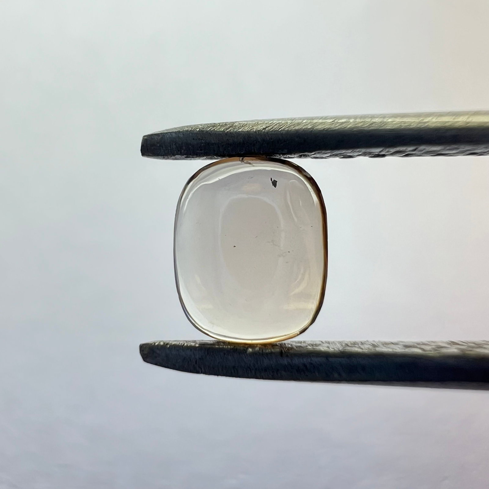 Loose Diamond - CUSHION BRILLIANT 0.27ct Brown VS2: Loose Diamond - CUSHION BRILLIANT 0.27ct Brown VS2 Source: This is a real non-mined Diamond that has been grown in a lab Shape: CUSHION BRILLIANT Carats: 0.27 Color: Brown Certification: NONE The Diam