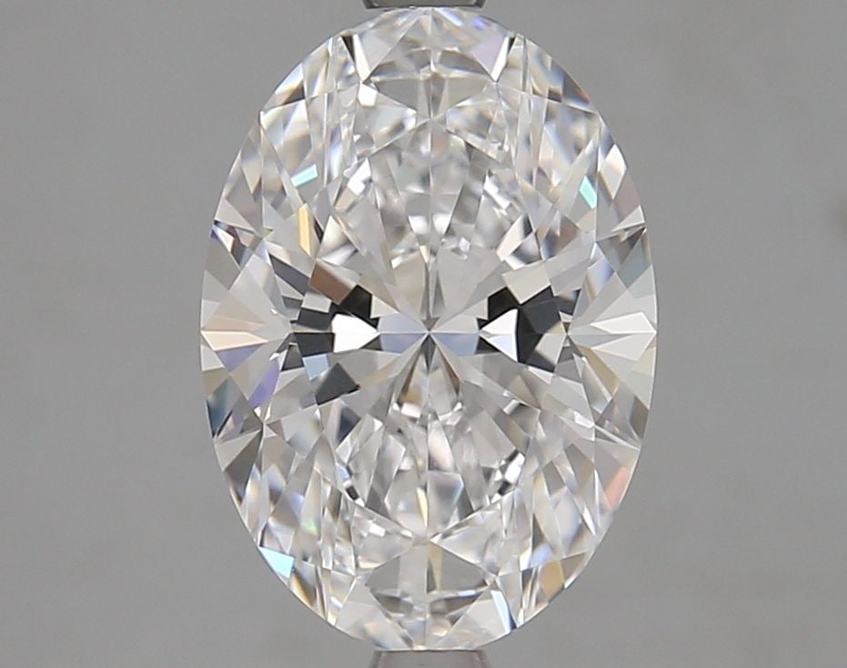 Loose Diamond - OVAL 3.02ct D VVS1: Loose Diamond - OVAL 3.02ct D VVS1 Source: This is a real non-mined Diamond that has been grown in a lab Shape: OVAL Carats: 3.02 Color: D Clarity: VVS1 Certification: IGI Video:
