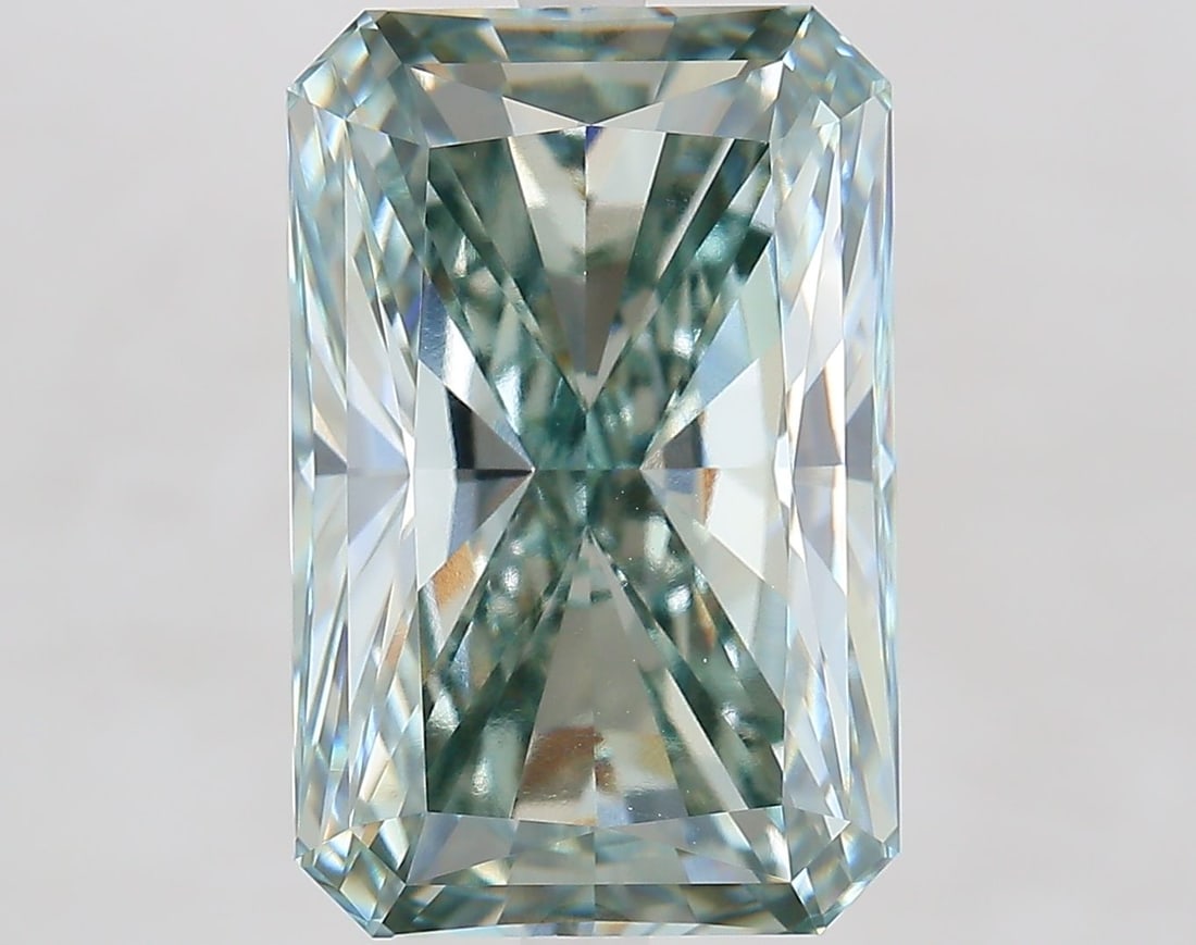 Loose Diamond - RADIANT 10.03ct Fancy Green VVS2: Loose Diamond - RADIANT 10.03ct Fancy Green VVS2 Source: This is a real non-mined Diamond that has been grown in a lab Shape: RADIANT Carats: 10.03 Color: Fancy Green Certification: IGI Video: