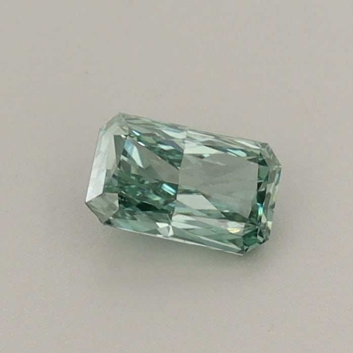 Loose Diamond - RADIANT 0.3ct Fancy Vivid Green VS1: Loose Diamond - RADIANT 0.3ct Fancy Vivid Green VS1 Source: This is a real non-mined Diamond that has been grown in a lab Shape: RADIANT Carats: 0.3 Color: Fancy Vivid Green Certification: IGI Video: