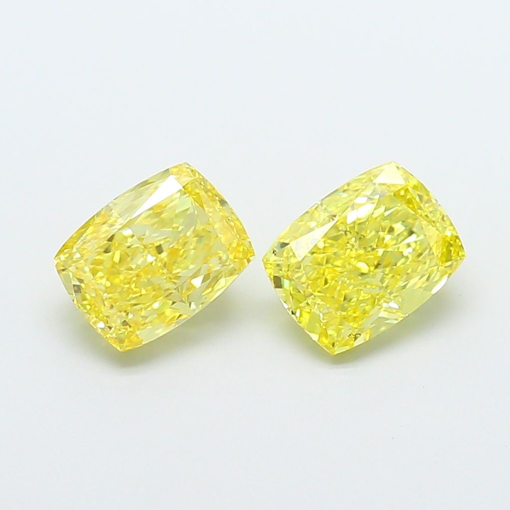 Loose Diamond - CUSHION MODIFIED 1.38ct Fancy Vivid Yellow VVS2: Loose Diamond - CUSHION MODIFIED 1.38ct Fancy Vivid Yellow VVS2 Source: This is a real non-mined Diamond that has been grown in a lab Shape: CUSHION MODIFIED Carats: 1.38 Color: Fancy Vivid Yellow Cer