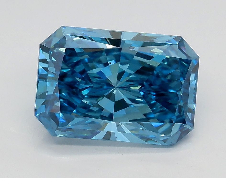 Loose Diamond - RADIANT 2.06ct Fancy Vivid Blue VS2: Loose Diamond - RADIANT 2.06ct Fancy Vivid Blue VS2 Source: This is a real non-mined Diamond that has been grown in a lab Shape: RADIANT Carats: 2.06 Color: Fancy Vivid Blue Certification: IGI Video: