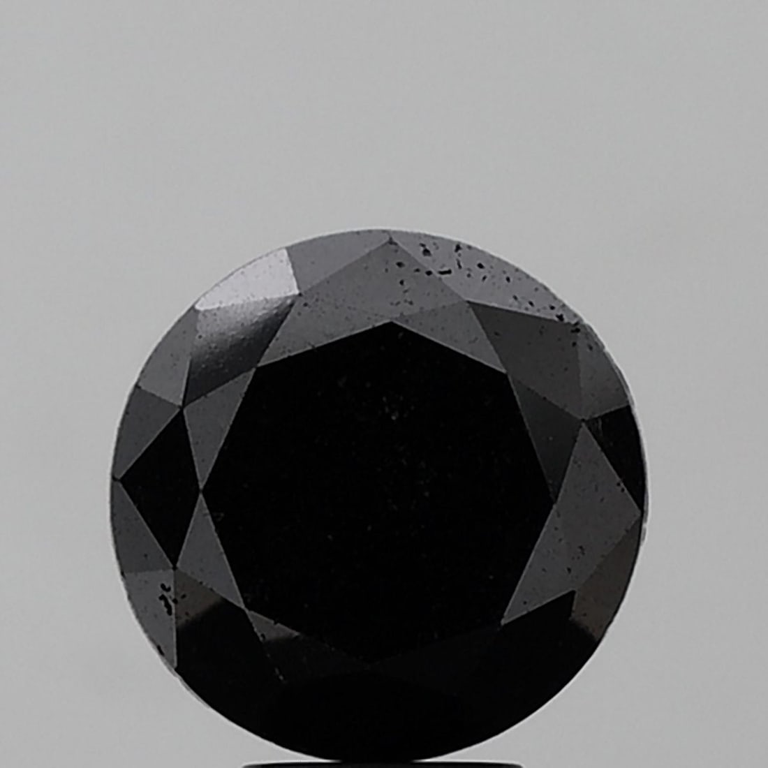 Loose Diamond - ROUND 6.91ct Fancy Black VS2: Loose Diamond - ROUND 6.91ct Fancy Black VS2 Source: Natural Shape: ROUND Carats: 6.91 Color: Fancy Black Certification: NONE Video: