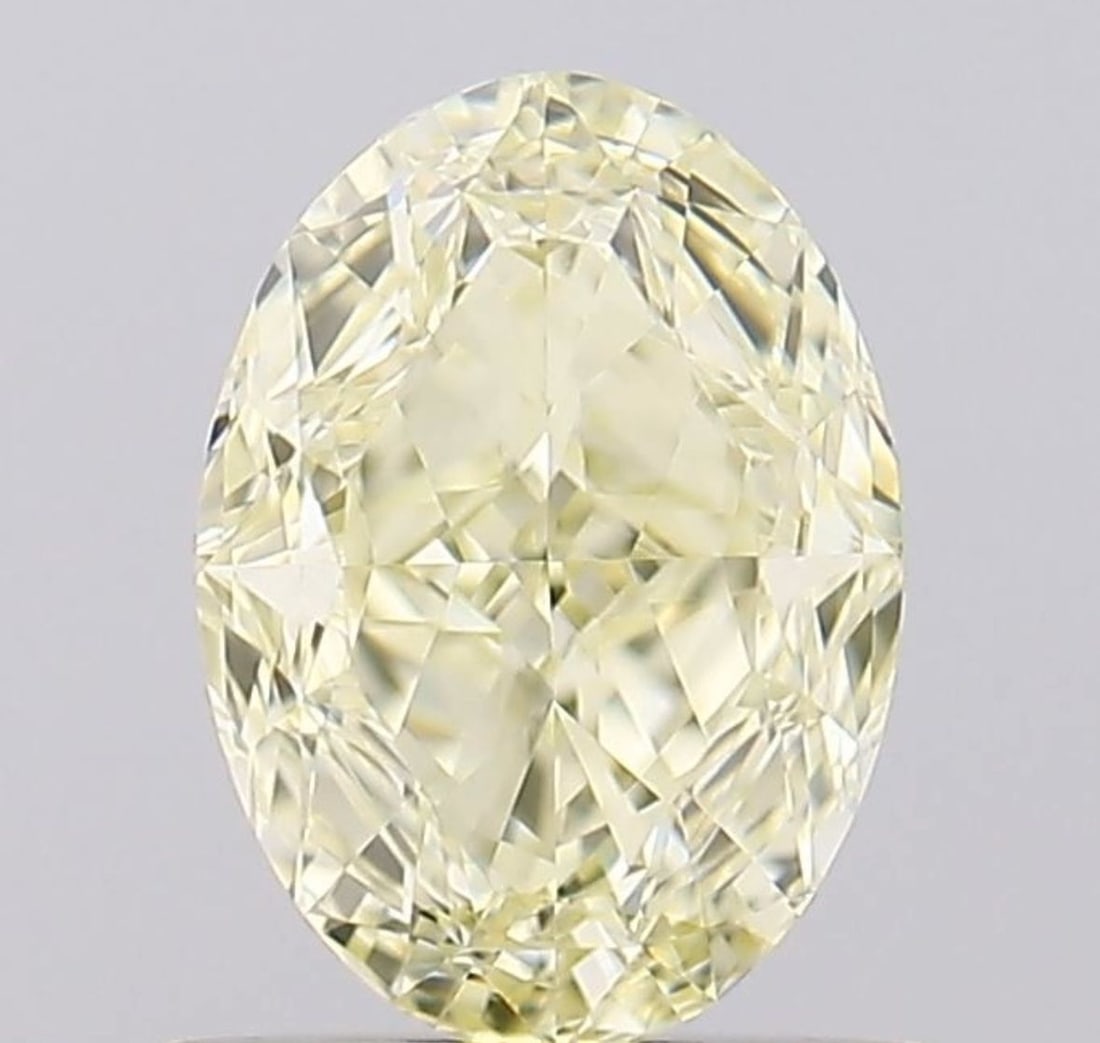 Loose Diamond - OVAL 1.01ct W-X VS1: Loose Diamond - OVAL 1.01ct W-X VS1 Source: Natural Shape: OVAL Carats: 1.01 Color: W-X Certification: GIA The Diamond Depot Guarantee: All items in this auction are guaranteed to be 100% authentic. A