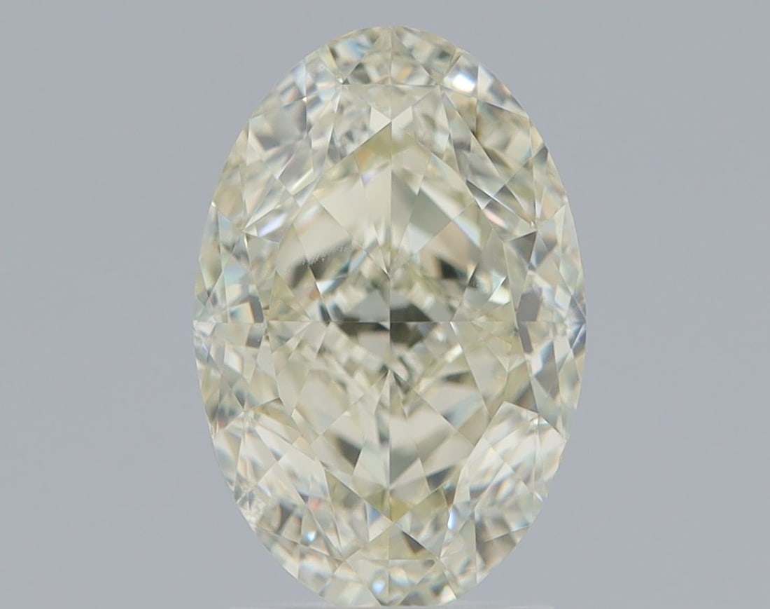 Loose Diamond - OVAL 3.01ct Q-R VS1: Loose Diamond - OVAL 3.01ct Q-R VS1 Source: Natural Shape: OVAL Carats: 3.01 Color: Q-R Certification: GIA Video: