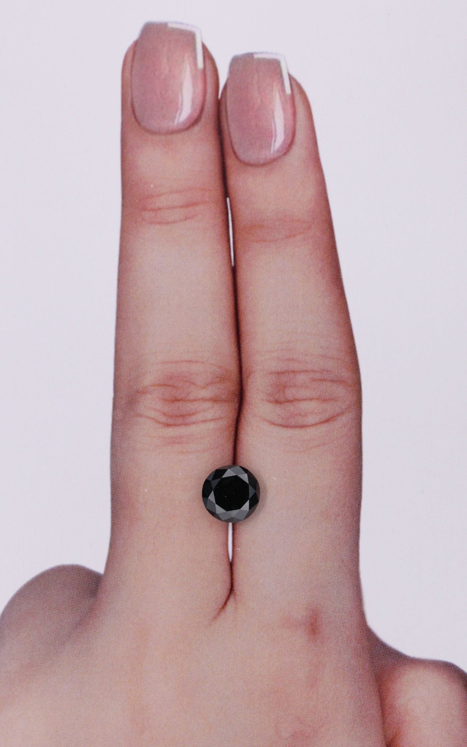 Loose Diamond - ROUND 1.36ct Fancy Black VVS2: Loose Diamond - ROUND 1.36ct Fancy Black VVS2 Source: Natural Shape: ROUND Carats: 1.36 Color: Fancy Black Certification: NONE Video: