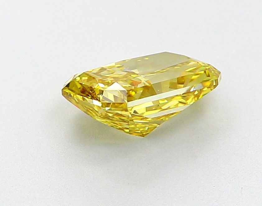 Loose Diamond - RADIANT 1.75ct Fancy Vivid Yellow VS1: Loose Diamond - RADIANT 1.75ct Fancy Vivid Yellow VS1 Source: This is a real non-mined Diamond that has been grown in a lab Shape: RADIANT Carats: 1.75 Color: Fancy Vivid Yellow Certification: IGI Vid