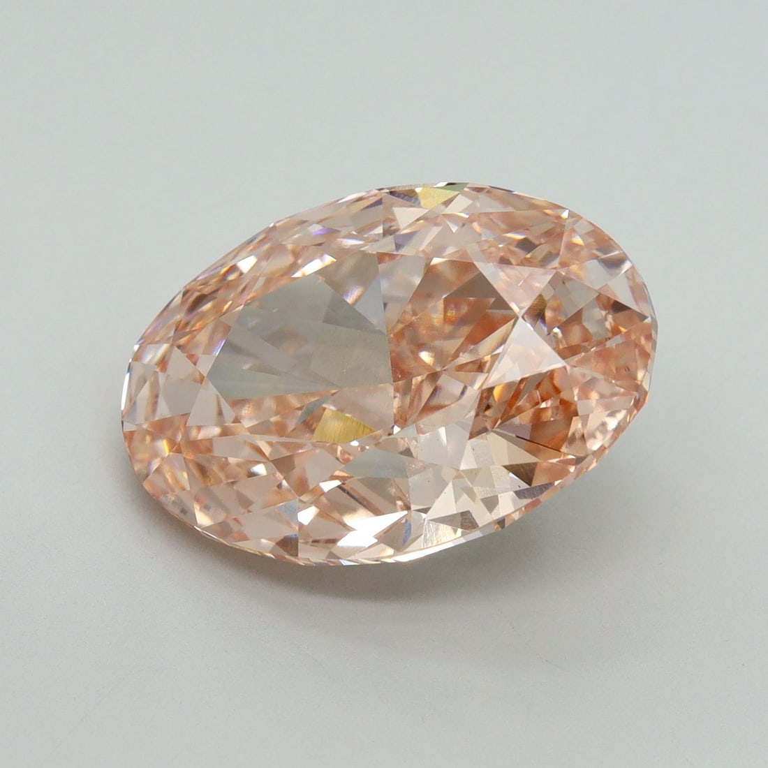Loose Diamond - OVAL 10.15ct Fancy Intense Pink VS1: Loose Diamond - OVAL 10.15ct Fancy Intense Pink VS1 Source: This is a real non-mined Diamond that has been grown in a lab Shape: OVAL Carats: 10.15 Color: Fancy Intense Pink Certification: IGI Video: