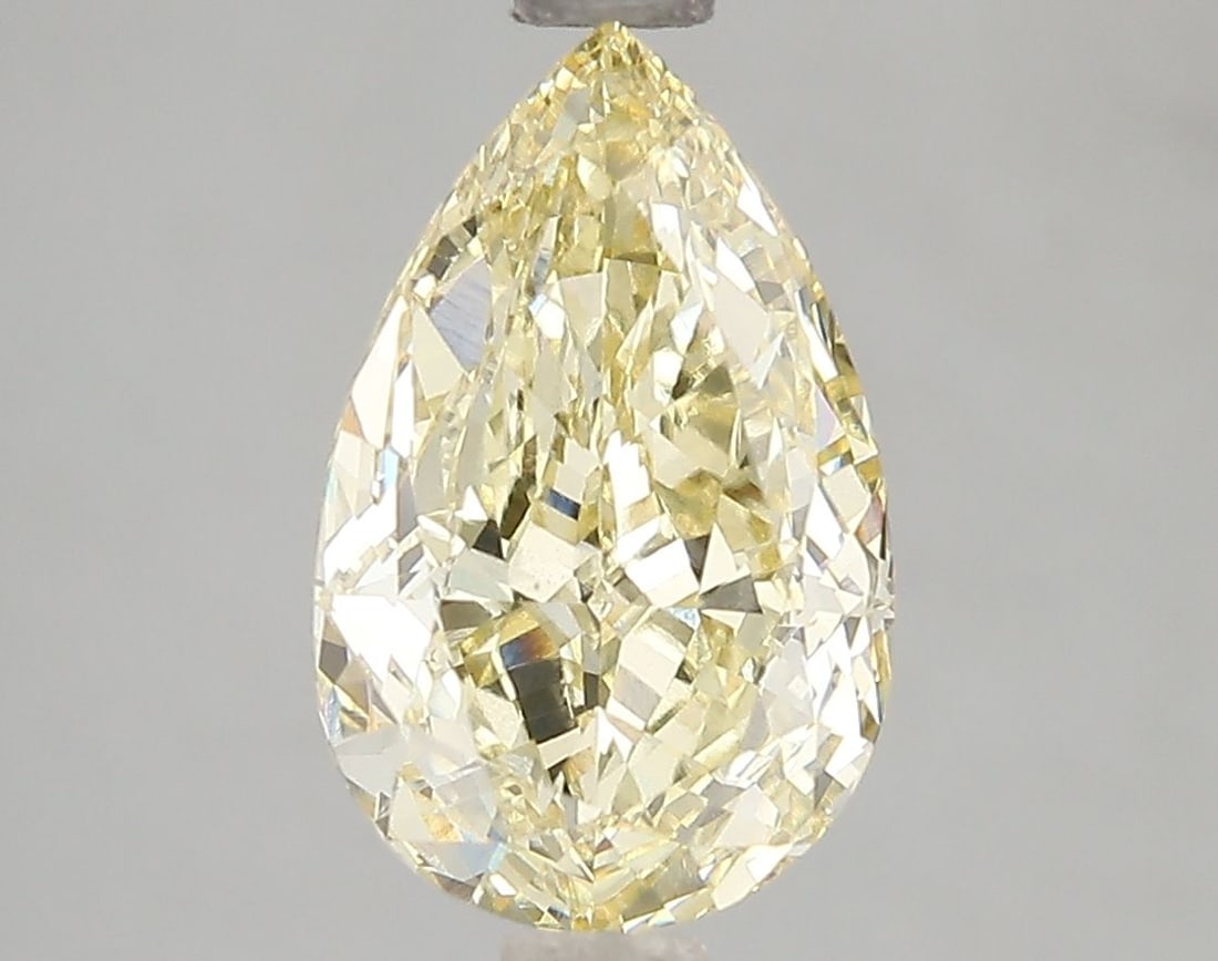 Loose Diamond - PEAR 3.09ct Fancy Intense Yellow VS1: Loose Diamond - PEAR 3.09ct Fancy Intense Yellow VS1 Source: This is a real non-mined Diamond that has been grown in a lab Shape: PEAR Carats: 3.09 Color: Fancy Intense Yellow Certification: IGI Video