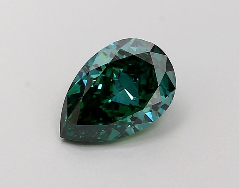 Loose Diamond - PEAR 0.97ct Fancy Vivid Green VS1: Loose Diamond - PEAR 0.97ct Fancy Vivid Green VS1 Source: This is a real non-mined Diamond that has been grown in a lab Shape: PEAR Carats: 0.97 Color: Fancy Vivid Green Certification: NONE Video: