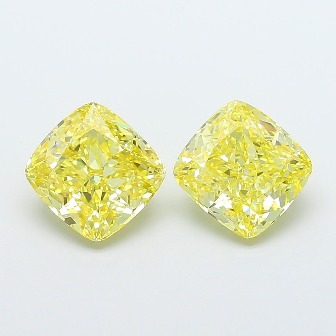 Loose Diamond - CUSHION MODIFIED 3.02ct Fancy Intense Yellow VS2: Loose Diamond - CUSHION MODIFIED 3.02ct Fancy Intense Yellow VS2 Source: This is a real non-mined Diamond that has been grown in a lab Shape: CUSHION MODIFIED Carats: 3.02 Color: Fancy Intense Yellow 