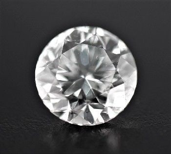 Loose Diamond - ROUND 0.44ct E I1: Loose Diamond - ROUND 0.44ct E I1 Source: Natural Shape: ROUND Carats: 0.44 Color: E Clarity: I1 Certification: NONE The Diamond Depot Guarantee: All items in this auction are guaranteed to be 100% au