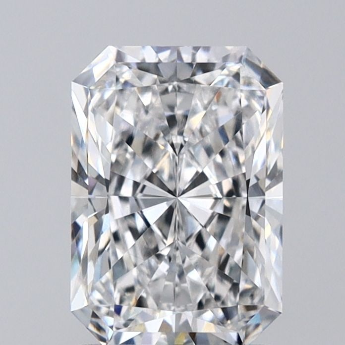 Loose Diamond - RADIANT 2.02ct E VVS2: Loose Diamond - RADIANT 2.02ct E VVS2 Source: This is a real non-mined Diamond that has been grown in a lab Shape: RADIANT Carats: 2.02 Color: E Clarity: VVS2 Certification: GIA Video: