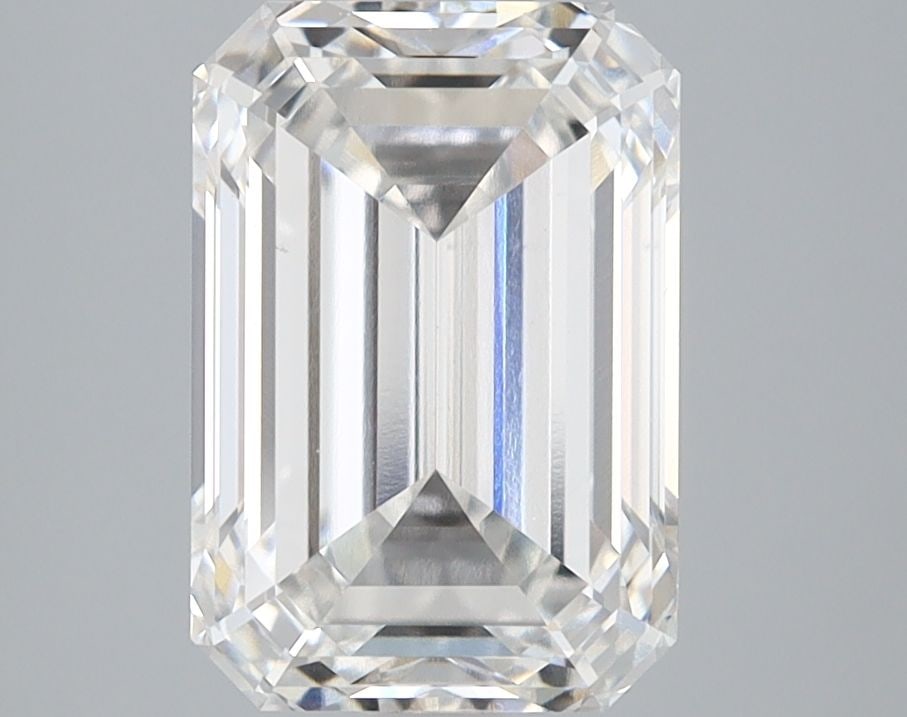 Loose Diamond - EMERALD 3.09ct F VS1: Loose Diamond - EMERALD 3.09ct F VS1 Source: This is a real non-mined Diamond that has been grown in a lab Shape: EMERALD Carats: 3.09 Color: F Clarity: VS1 Certification: GIA Video: