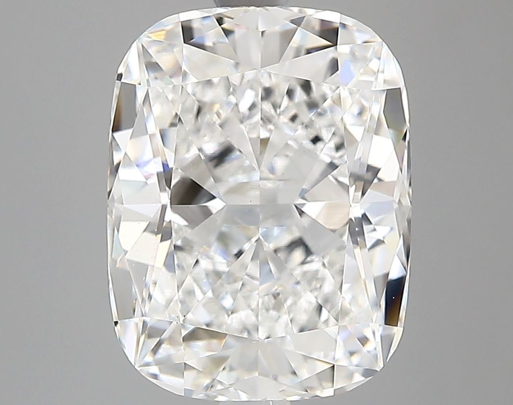 Loose Diamond - CUSHION MODIFIED 3.68ct E VVS2: Loose Diamond - CUSHION MODIFIED 3.68ct E VVS2 Source: This is a real non-mined Diamond that has been grown in a lab Shape: CUSHION MODIFIED Carats: 3.68 Color: E Clarity: VVS2 Certification: IGI Vide