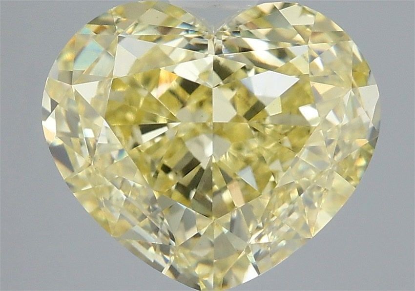 Loose Diamond - HEART 4.55ct Fancy Intense Yellow VS1: Loose Diamond - HEART 4.55ct Fancy Intense Yellow VS1 Source: This is a real non-mined Diamond that has been grown in a lab Shape: HEART Carats: 4.55 Color: Fancy Intense Yellow Certification: IGI Vid