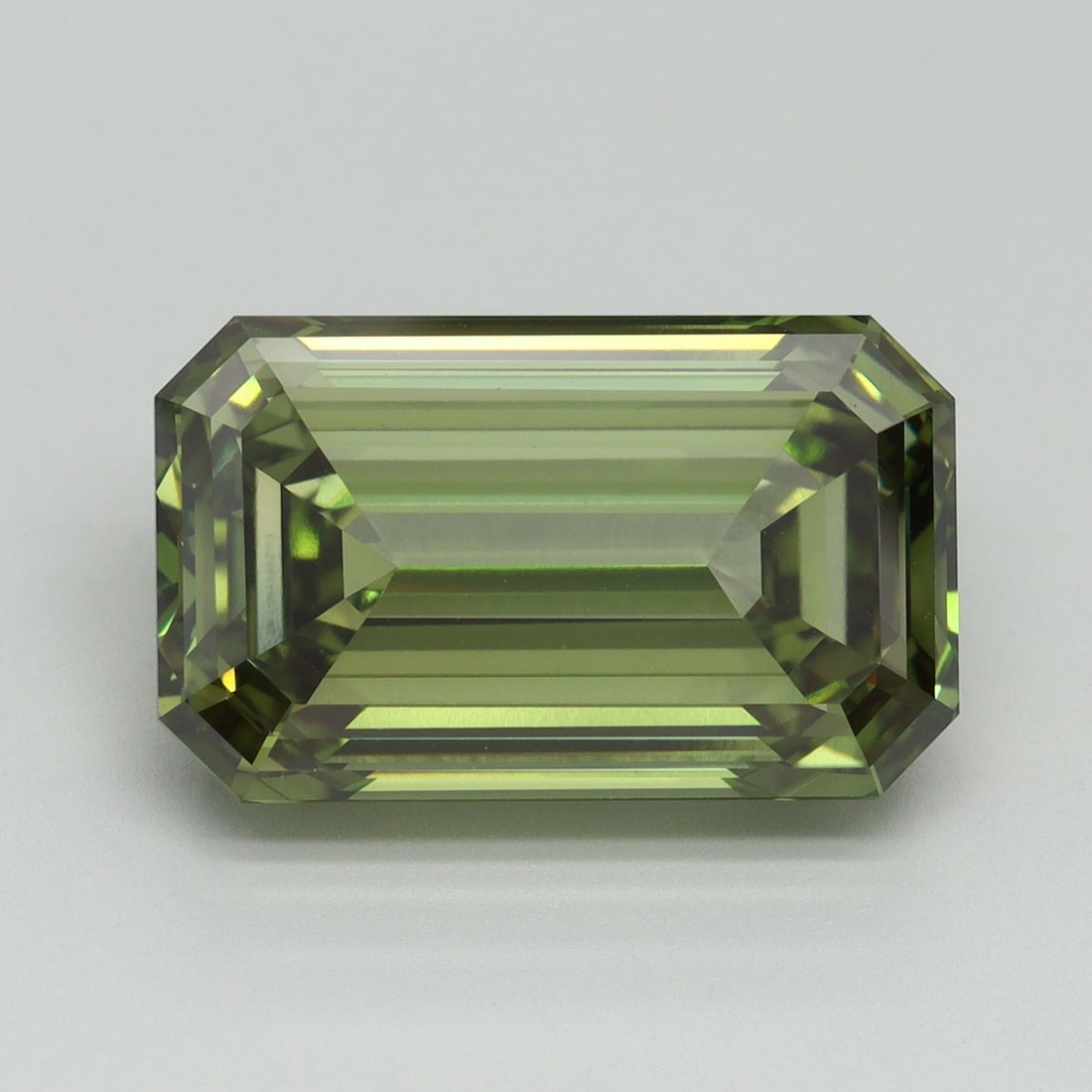 Loose Diamond - EMERALD 10.12ct Fancy Vivid Green VVS2: Loose Diamond - EMERALD 10.12ct Fancy Vivid Green VVS2 Source: This is a real non-mined Diamond that has been grown in a lab Shape: EMERALD Carats: 10.12 Color: Fancy Vivid Green Certification: IGI Vi