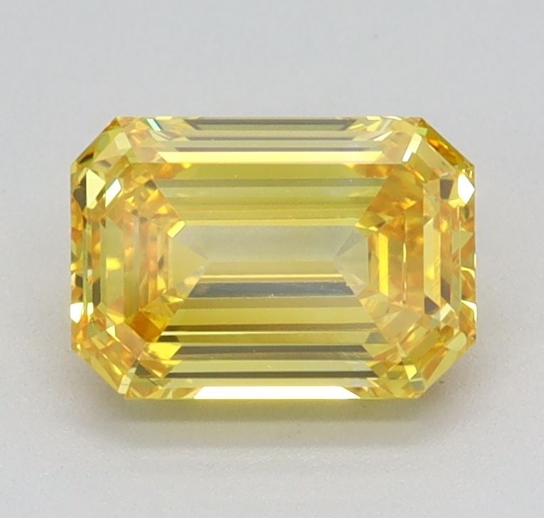 Loose Diamond - EMERALD 0.94ct Fancy Vivid Yellow VS1: Loose Diamond - EMERALD 0.94ct Fancy Vivid Yellow VS1 Source: This is a real non-mined Diamond that has been grown in a lab Shape: EMERALD Carats: 0.94 Color: Fancy Vivid Yellow Certification: IGI Vid