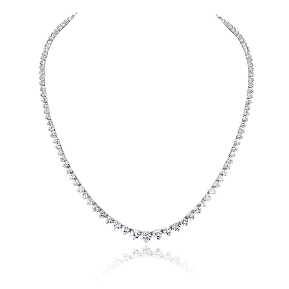 Riveria 14K White Gold Diamond Necklace 11.73 Cts: Riveria 14K White Gold Diamond Necklace 11.73 Cts Pre-owned Riveria necklace crafted in 14K white gold. The piece weighs 23 grams and features an exact diamond weight of 11.73 cts. Specifications Bran