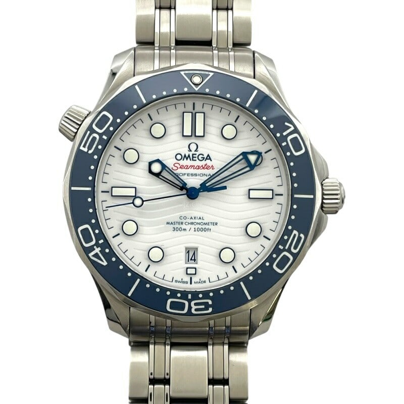 OMEGA Seamaster Diver 300M Master Chronometer Wristwatch 522.30.42.20.04.001: OMEGA Seamaster Diver 300M Master Chronometer Wristwatch 522.30.42.20.04.001 This is a pre-owned OMEGA Seamaster Diver 300M Co-Axial Master Chronometer wristwatch, crafted in Switzerland. Designed for