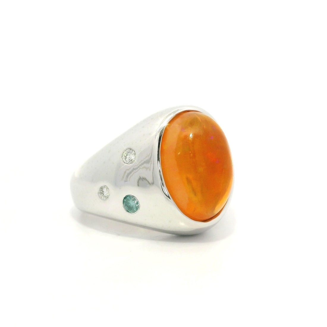 Platinum Wide Band Ring with Orange Jelly Opal and Blue Diamonds: Platinum Wide Band Ring with Orange Jelly Opal and Blue Diamonds This stunning wide band ring features a captivating orange fire jelly opal at its center, showcasing a brilliant play of color. The opa