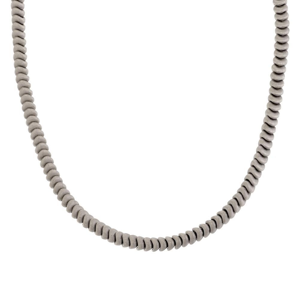 Chiampesan 18k White Gold Sapphire Necklace Designer Piece: Chiampesan 18k White Gold Sapphire Necklace Designer Piece Discover the elegance of this Chiampesan Sapphire Necklace, expertly crafted from 18k white gold with a lustrous satin finish. This designer 