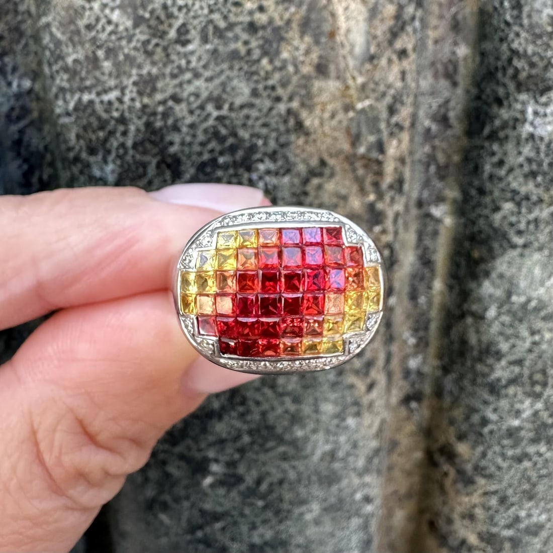 Cocktail ring 18k white gold invisible-set sapphires and diamonds size 7 (1 of 17)