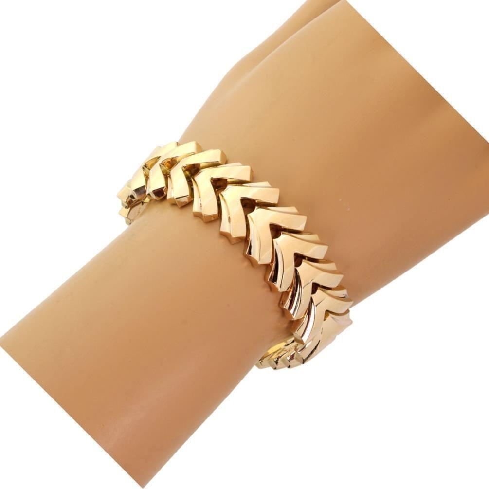 Unbranded 18K Rose Gold Flex Link Bracelet 7.5 Inch Wide Retro Style: Unbranded 18K Rose Gold Flex Link Bracelet 7.5 Inch Wide Retro Style This retro estate bracelet is crafted in solid 18k rose gold and features a wide, flexible chain-link construction with intricate f