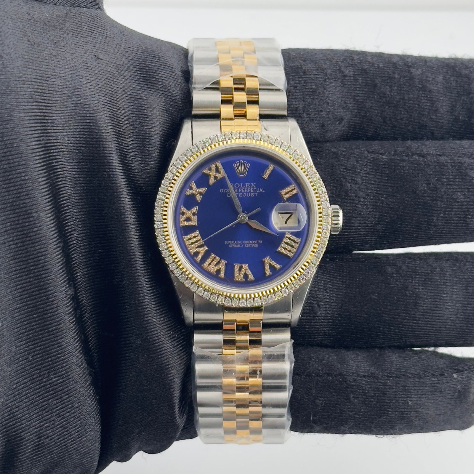 Rolex Datejust aftermarket blue Roman diamond dial Jubilee bracelet Ref 1603: Rolex Datejust aftermarket blue Roman diamond dial Jubilee bracelet Ref 1603 This men's Rolex Datejust features an aftermarket blue Roman diamond dial, paired with an aftermarket Jubilee bracelet. The