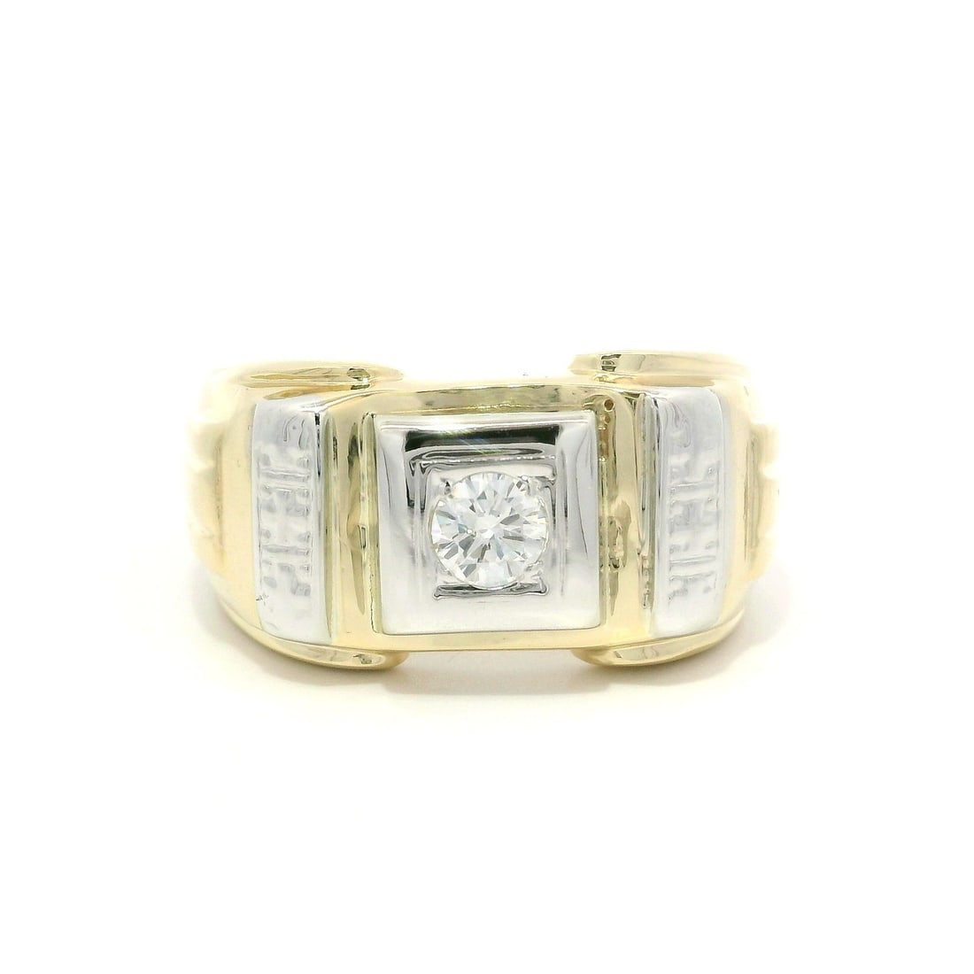 Vintage Men's Diamond Band Ring in Yellow and White Gold 0.25ctw: Vintage Men's Diamond Band Ring in Yellow and White Gold 0.25ctw This Vintage Retro Men's Band Ring showcases a stunning combination of yellow and white gold with a total carat weight of approximately