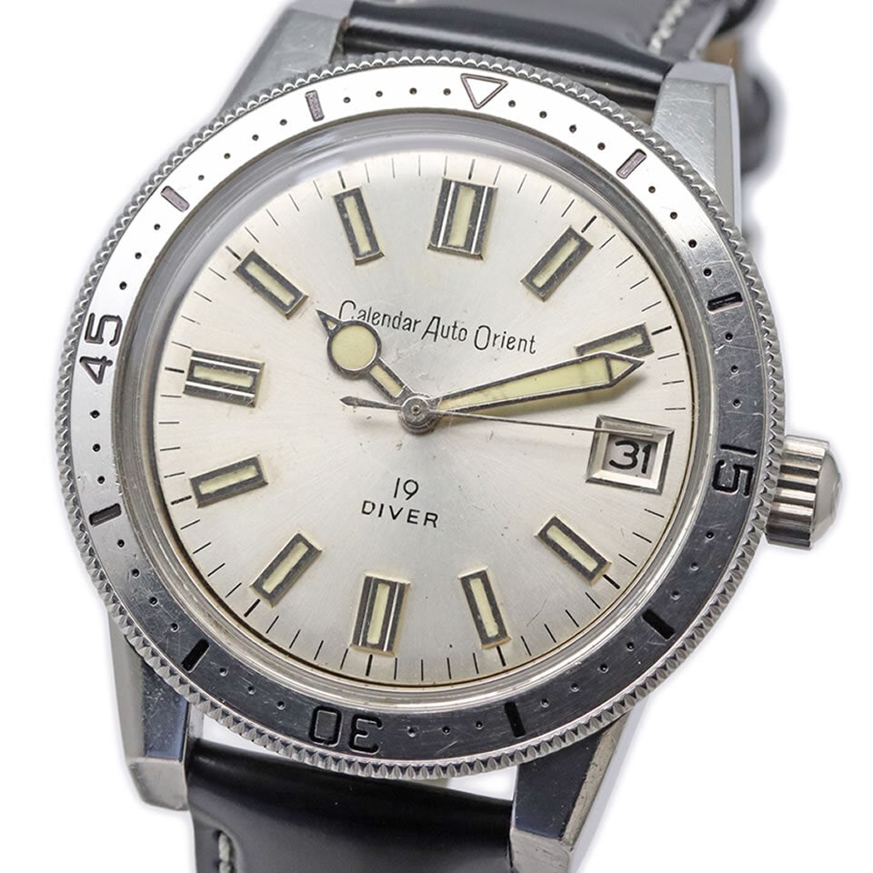 ORIENT Calendar Auto Orient T-19735A Men's Diver Watch 1960s (1 of 16)