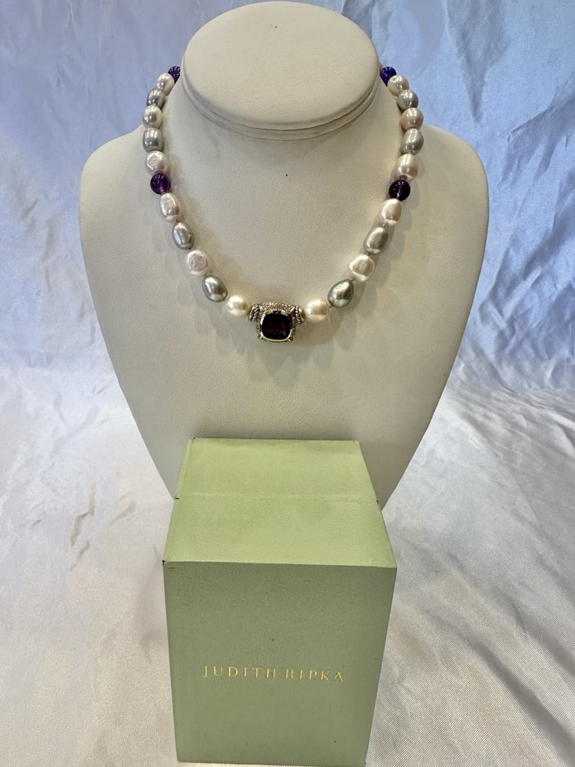 Judith Ripka 18K White Gold Convertible Necklace with Diamonds Amethyst and Pearls: Judith Ripka 18K White Gold Convertible Necklace with Diamonds Amethyst and Pearls Discover the elegance of this Judith Ripka convertible necklace, expertly crafted from 18k white gold and adorned wit