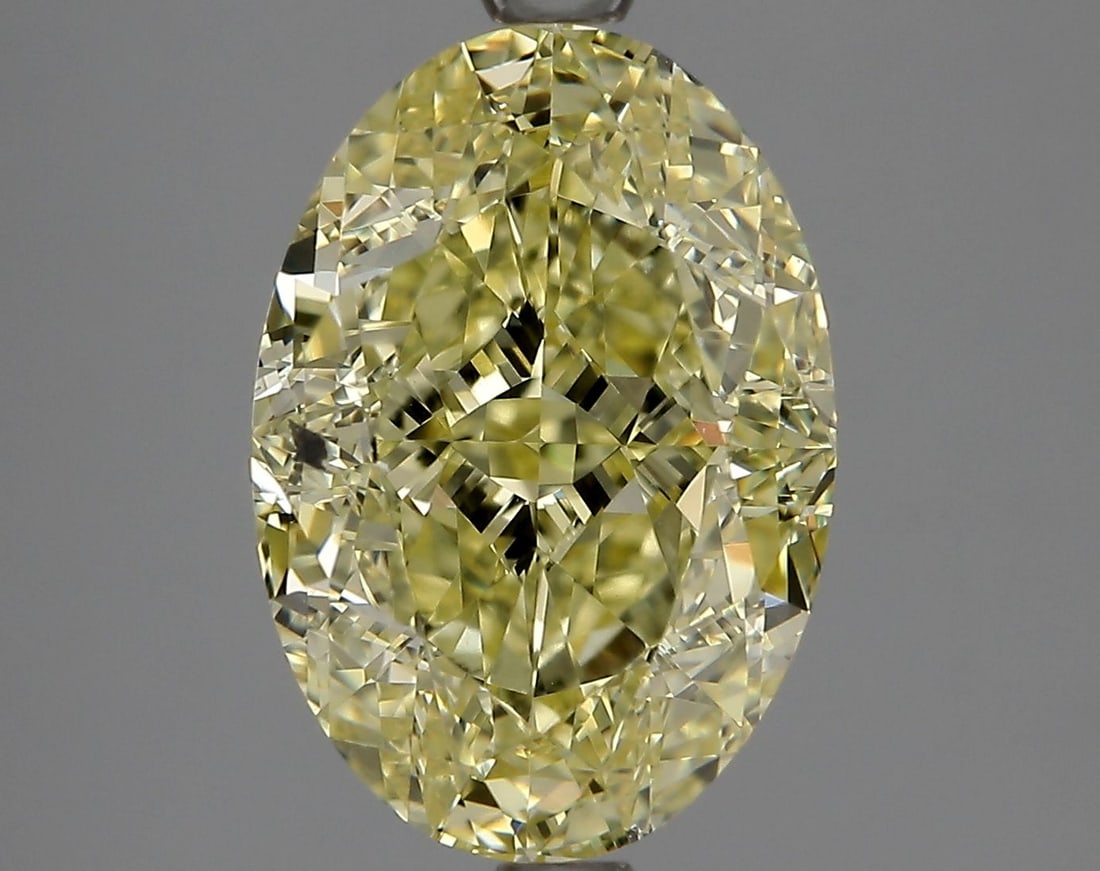 Loose Diamond - OVAL 4.36ct Fancy Yellow SI2: Loose Diamond - OVAL 4.36ct Fancy Yellow SI2 Source: Natural Shape: OVAL Carats: 4.36 Color: Fancy Yellow Certification: GIA Video:
