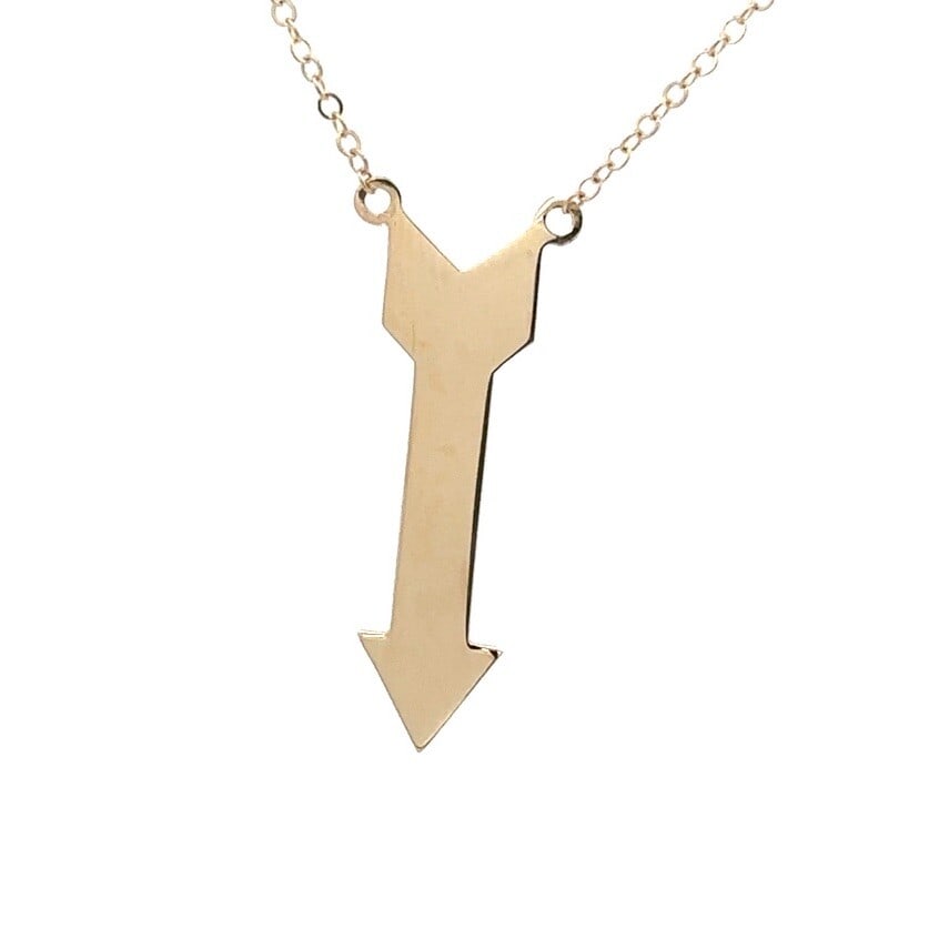 14k Yellow Gold Arrow Dangle Pendant Necklace 15 inch Chain: 14k Yellow Gold Arrow Dangle Pendant Necklace 15 inch Chain This elegant necklace features a striking arrow-shaped pendant crafted from solid 14k yellow gold. The pendant is polished to a smooth finis