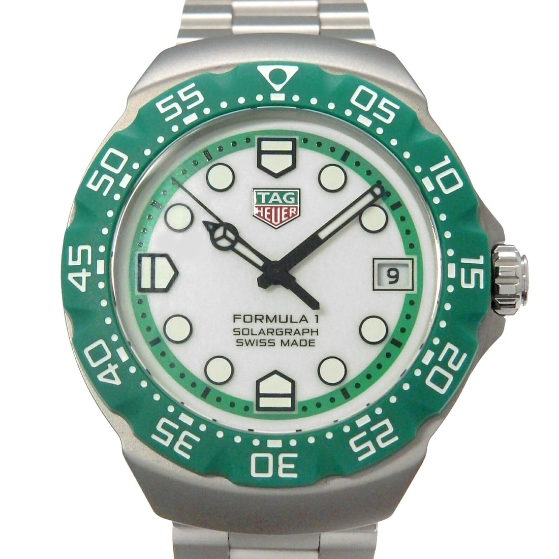 TAG Heuer Solargraph Men's Wristwatch Formula 1: TAG Heuer Solargraph Men's Wristwatch Formula 1 This TAG Heuer Formula 1 Solargraph WBY1113.BA0042 is a men's wristwatch crafted in Switzerland. Designed for reliability and style, this pre-owned time